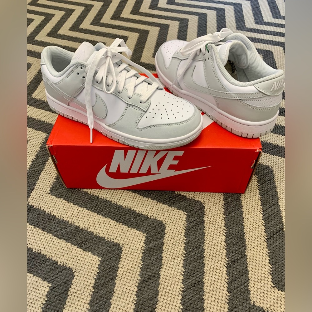 Nike Dunk Low Photon Dust